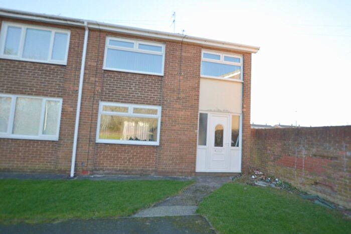 3 Bedroom Semi-detached House For Sale In Edenfield, Stanley, DH9