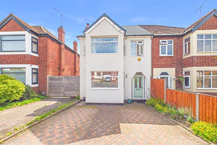 3 Bedroom Semi-Detached House For Sale In , Wainbody Avenue South, Finham, Coventry, CV3