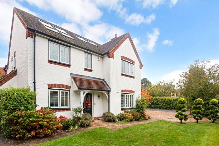 5 Bedroom Detached House For Sale In Greenways, Ashmore Green, Thatcham, Berkshire, RG18