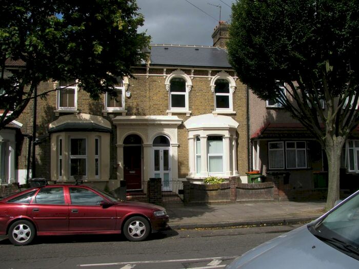 4 Bedroom Terraced House To Rent In Chestnut Avenue, London, E7