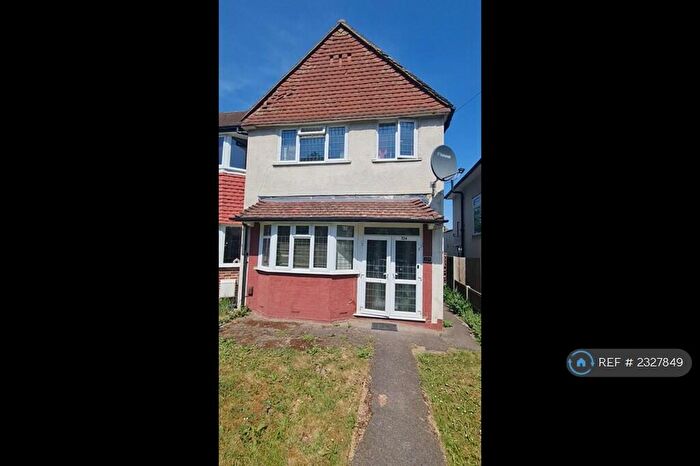 3 Bedroom End Of Terrace House To Rent In Whitefoot Lane, Bromley, BR1