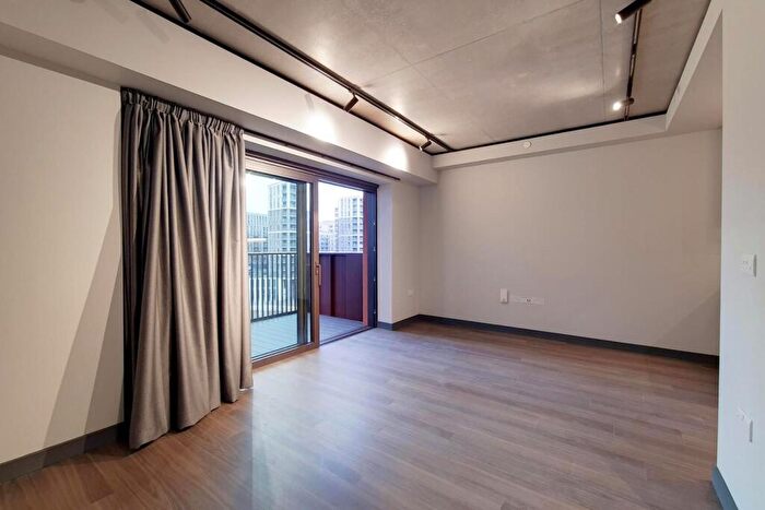 Apartment To Rent In Luna, Marley Street, HA9