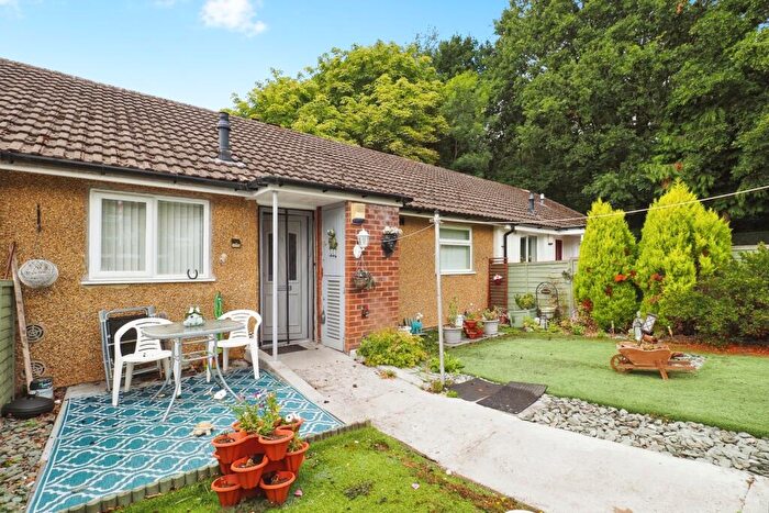 2 Bedroom Bungalow For Sale In Norwich Gardens, Nottingham, Nottinghamshire, NG6