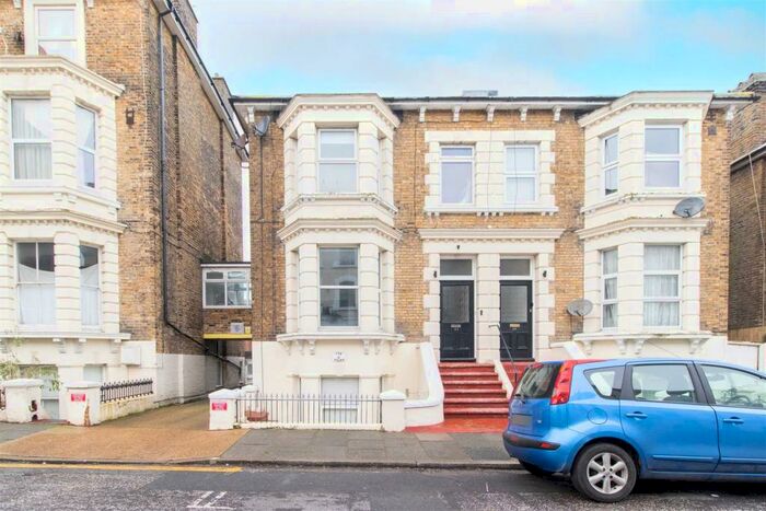 2 Bedroom Flat To Rent In Athelstan Road, Margate, CT9