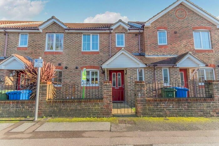 3 Bedroom Terraced House To Rent In Hawthorn Road, Sittingbourne, Kent, ME10