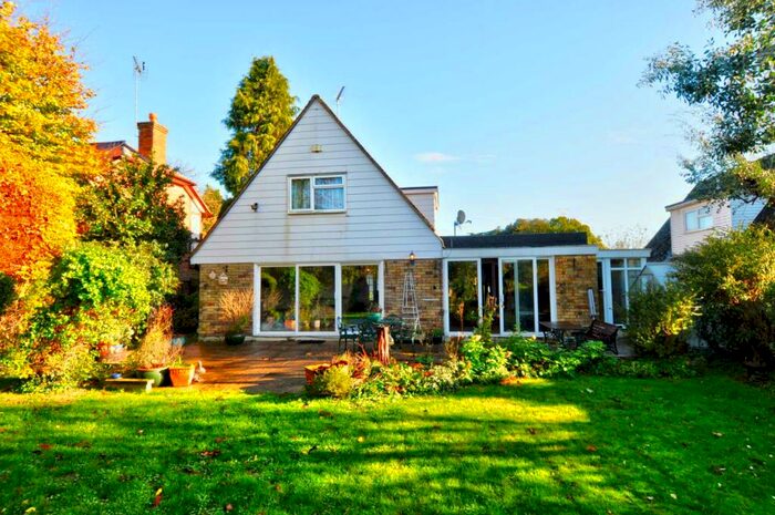 3 Bedroom Detached House To Rent In Shiplake Cross, Henley On Thames, RG9