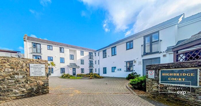 2 Bedroom Flat For Sale In Highbridge Court, Plympton, PL7