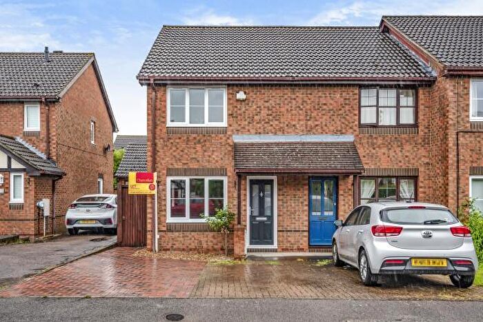 2 Bedroom Terraced House To Rent In Hawfinch, Aylesbury, HP19