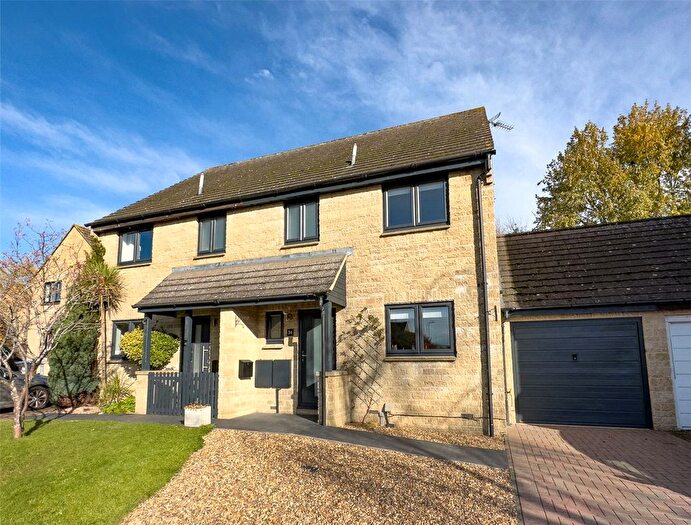 3 Bedroom Semi-Detached House For Sale In Cogges Hill Road, Witney, Oxfordshire, OX28