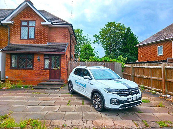 3 Bedroom End Of Terrace House To Rent In Wychbold Crescent, Birmingham, B33