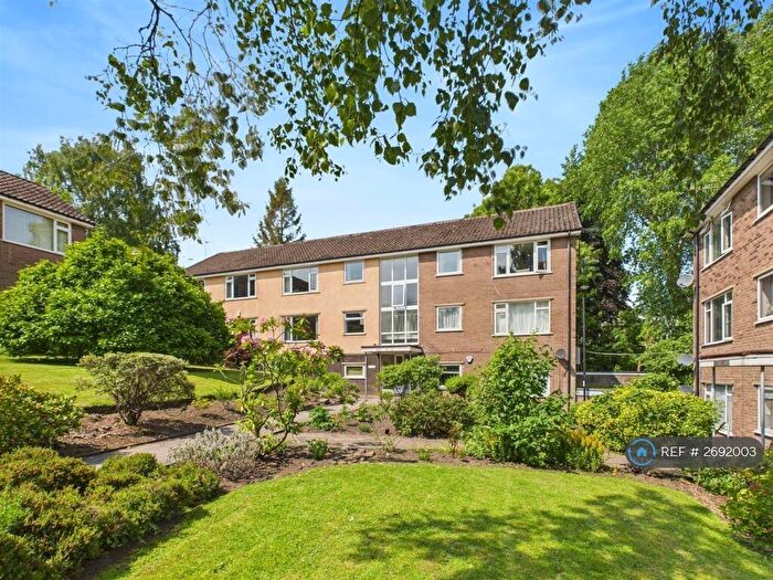 2 Bedroom Flat To Rent In Dobbin Hill, Sheffield, S11