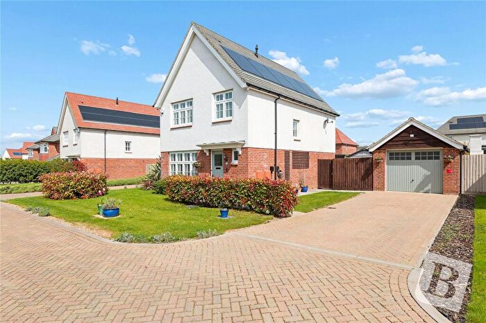3 Bedroom Detached House For Sale In Farriers Way, Bulphan, Upminster, Essex, RM14