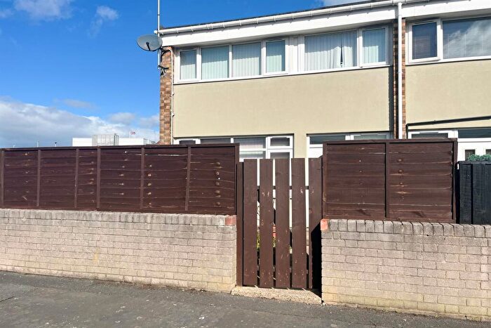 3 Bedroom End Of Terrace House For Sale In Torquay Parade, Hebburn, NE31