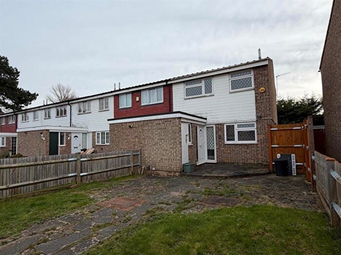 3 Bedroom End Of Terrace House For Sale In Cowden Road, Orpington, BR6