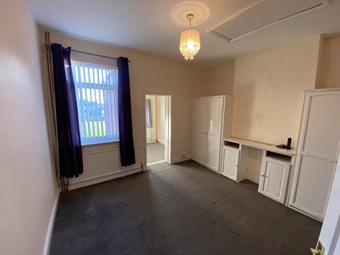 3 Bedroom End Of Terrace House For Sale In Pillard House Lane, Gainsborough, Lincolnshire, DN21