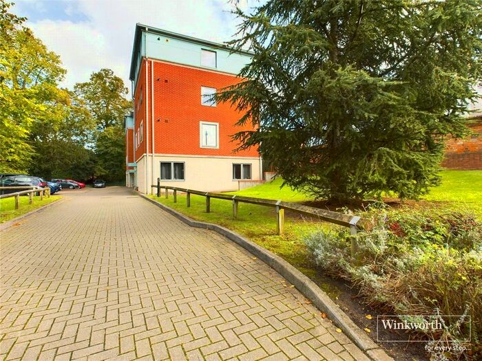 2 Bedroom Flat To Rent In All Saints Gardens, Tilehurst Road, Reading, RG1