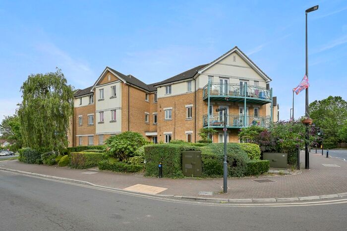 2 Bedroom Flat To Rent In Orchid Court, High Road, HA3