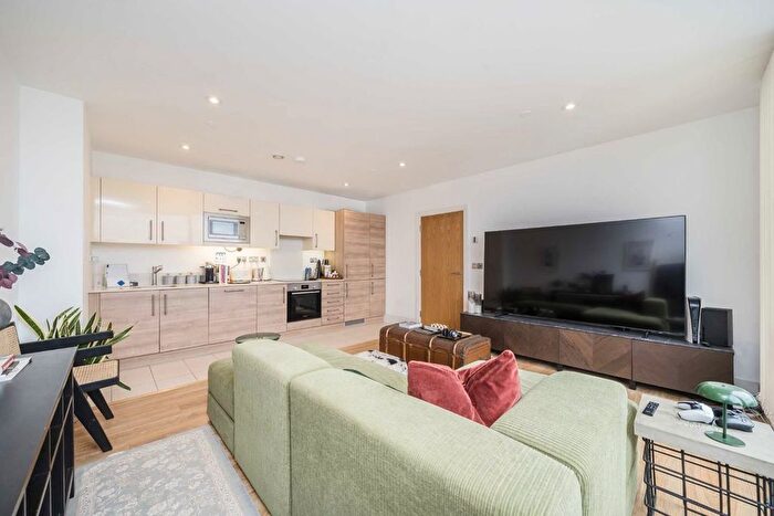 2 Bedroom Flat For Sale In Cornell Square, South Lambeth, SW8