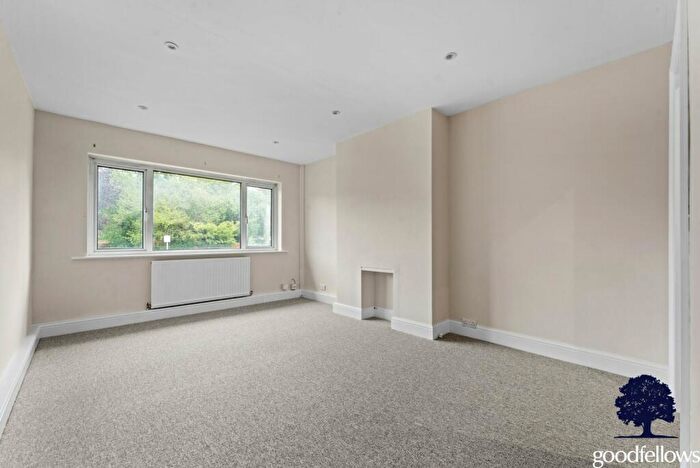 2 Bedroom Maisonette To Rent In Bryanstone Court, Oakhill Road, Sutton, Surrey, SM1