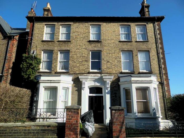 Studio To Rent In Watts Avenue, Rochester, ME1