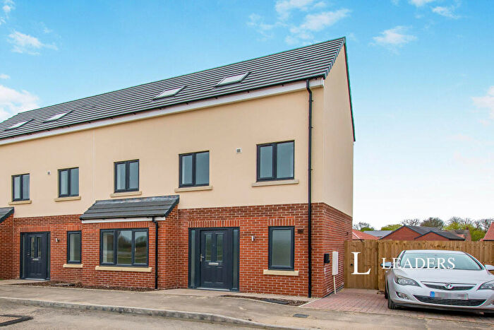 3 Bedroom Semi-Detached House To Rent In Tulip Road, Quadring, PE11