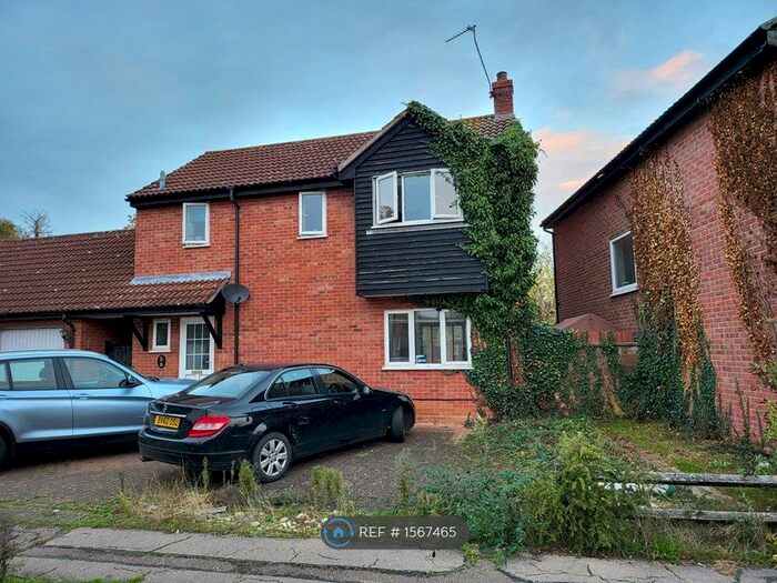 4 Bedroom Detached House To Rent In Craven Drive, Colchester, CO4