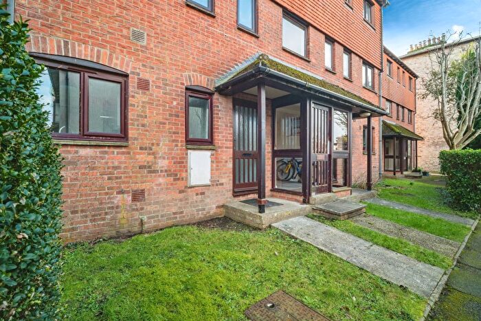 1 Bedroom Flat For Sale In Salisbury Mews, Fordington, Dorchester, DT1