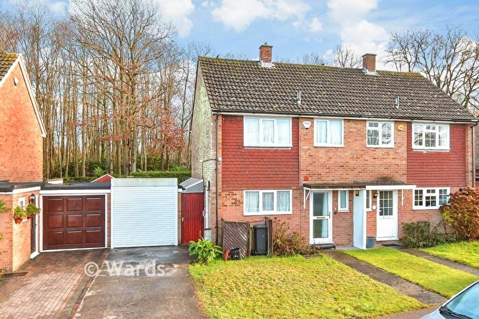 3 Bedroom Semi Detached House For Sale In Cayser Drive, Kingswood, Maidstone, Kent, ME17