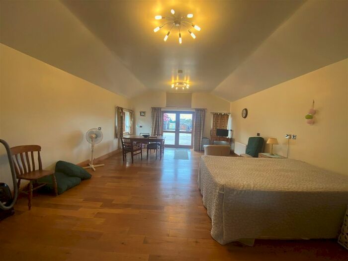 Studio To Rent In Muckleton Lane, Shawbury, Shrewsbury, SY4