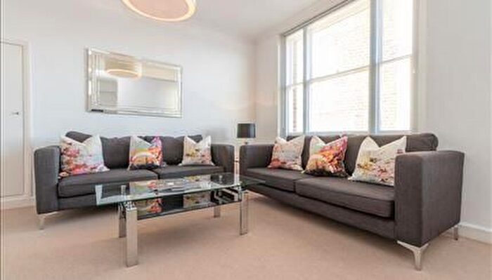 1 Bedroom Flat To Rent In Hill Street, Mayfair, London, W1J