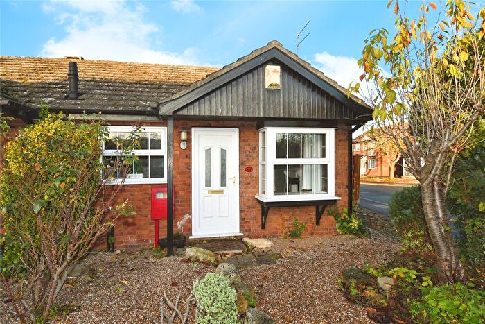 1 Bedroom Bungalow For Sale In Roman Wharf, Lincoln, Lincolnshire, LN1