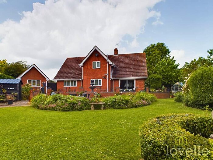 4 Bedroom Detached House For Sale In Beesby Road, Maltby Le Marsh, LN13