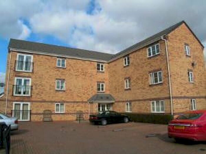 2 Bedroom Flat To Rent In Goods Yard Close, Loughborough, LE11