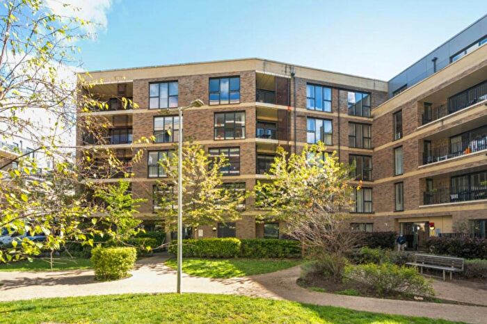 1 Bedroom Flat To Rent In Scena Way London, SE5