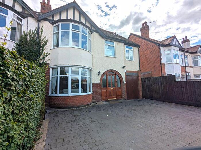 4 Bedroom Semi-Detached House To Rent In Cheltenham Road, Gloucester, GL2