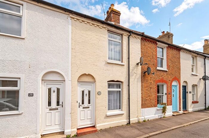3 Bedroom Terraced House For Sale In Albert Street, Whitstable, Kent, CT5