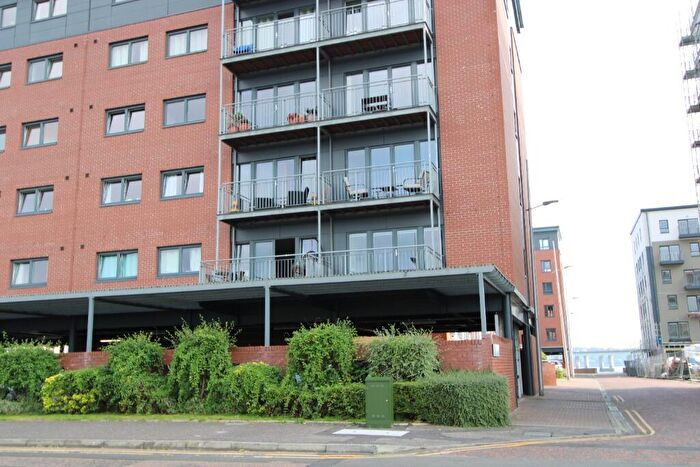 2 Bedroom Flat To Rent In Thorter Loan, City Quay, Dundee, DD1