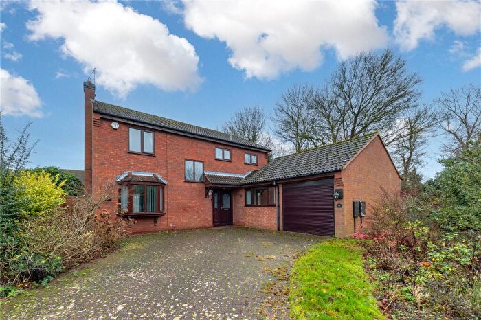 4 Bedroom Detached House For Sale In Harvard Close, Giffard Park, Milton Keynes, Buckinghamshire, MK14