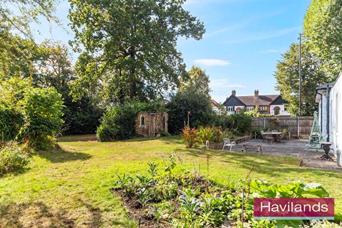 2 Bedroom Detached House To Rent In The Bourne, London, N14