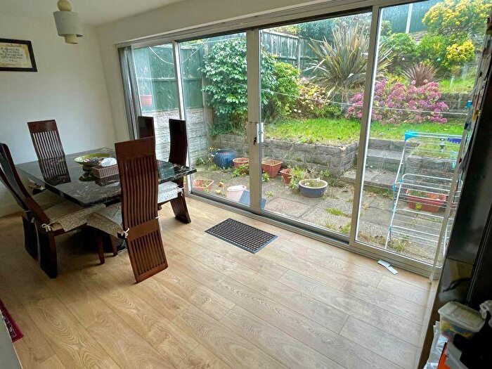 3 Bedroom Semi-Detached House For Sale In Wideacre Drive, Great Barr, Birmingham, B44