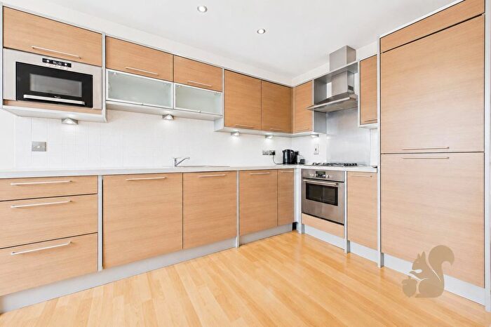 2 Bedroom Flat To Rent In Lightship Way, Colchester, CO2