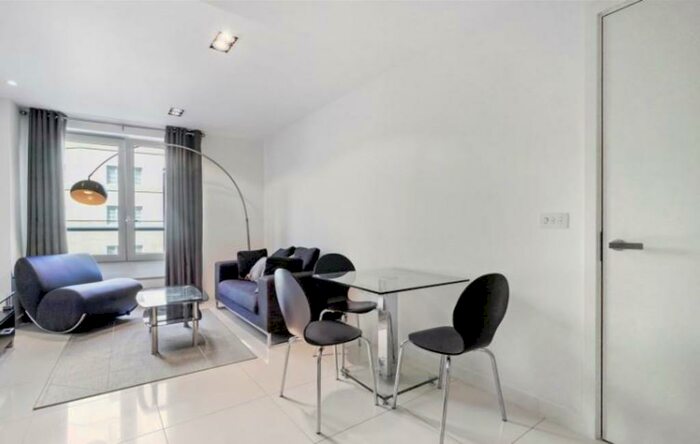 1 Bedroom Apartment To Rent In Osnaburgh Street, Fitzrovia, London, NW1