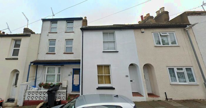 2 Bedroom Terraced House To Rent In Elliott Street, Gravesend, Kent, DA12