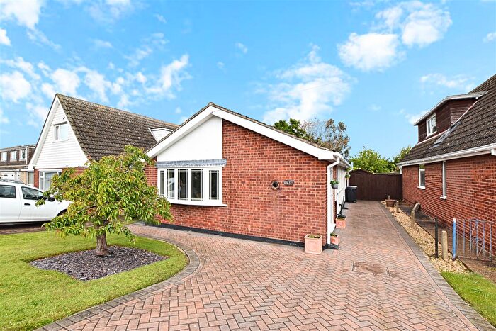 3 Bedroom Detached Bungalow For Sale In Osborne Drive, Holton-Le-Clay, Grimsby, DN36