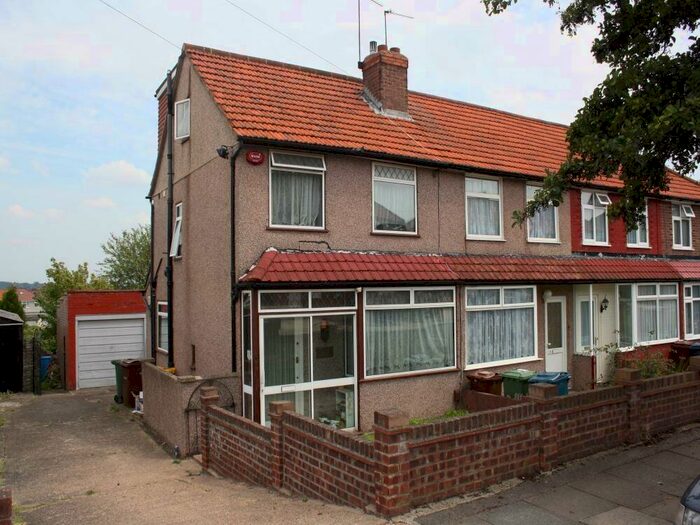 3 Bedroom End Of Terrace House To Rent In Tenby Road, Edgware, HA8
