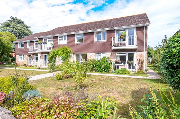 2 Bedroom Flat For Sale In Morant Court, Herbert Road, New Milton, Hampshire, BH25