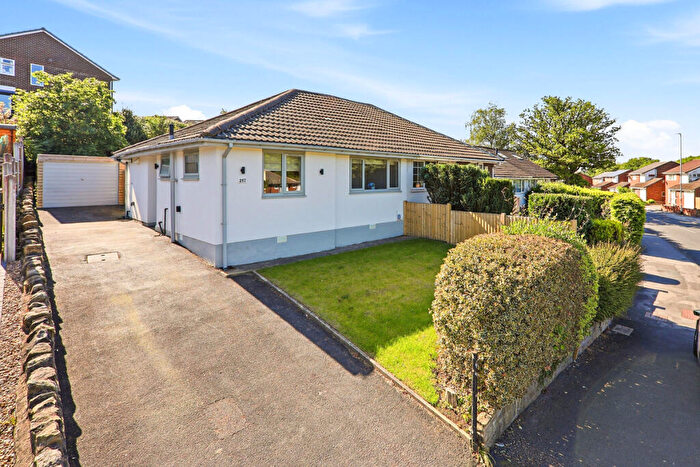 2 Bedroom Bungalow For Sale In Green Lane, Cookridge, LS16