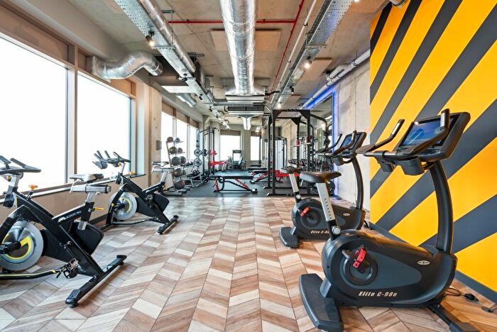 1 Bedroom Flat To Rent In Hepscott Road, London, E9