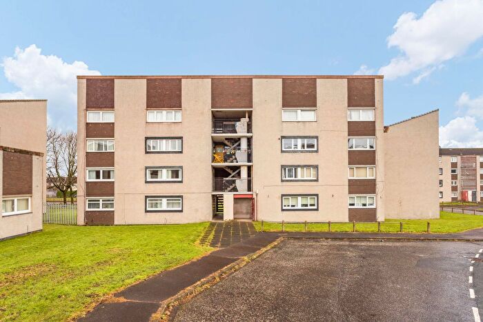 3 Bedroom Flat For Sale In / Calder Gardens, Edinburgh, EH11