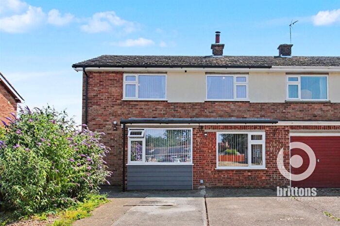 3 Bedroom Semi-Detached House For Sale In Caves Close, Terrington St. Clement, King's Lynn, PE34